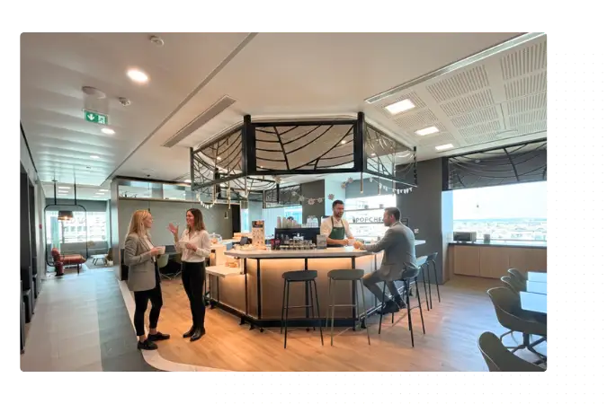 Espace restauration tour La Défense TODOTODAY